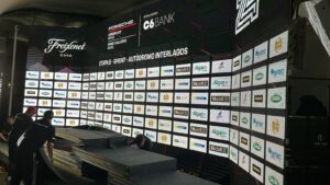 Aluguel de Painel de LED, Totem Interativo, TVs Touch Screen, Projetores e Óculos VR para Shows, Feiras, Eventos e Palestras em Manaus, Iranduba e Manacapuru