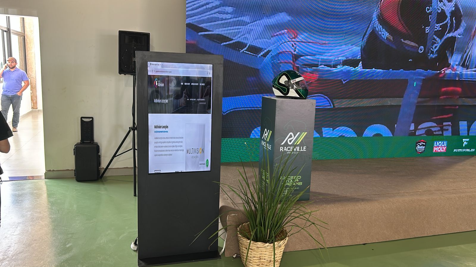 Aluguel de Totem Interativo, Painel de LED, Projetor e TVs de Grande Formato para Feiras, Eventos, Shows, Palestras e Ativação de Marcas em Manaus e Parintins 2026